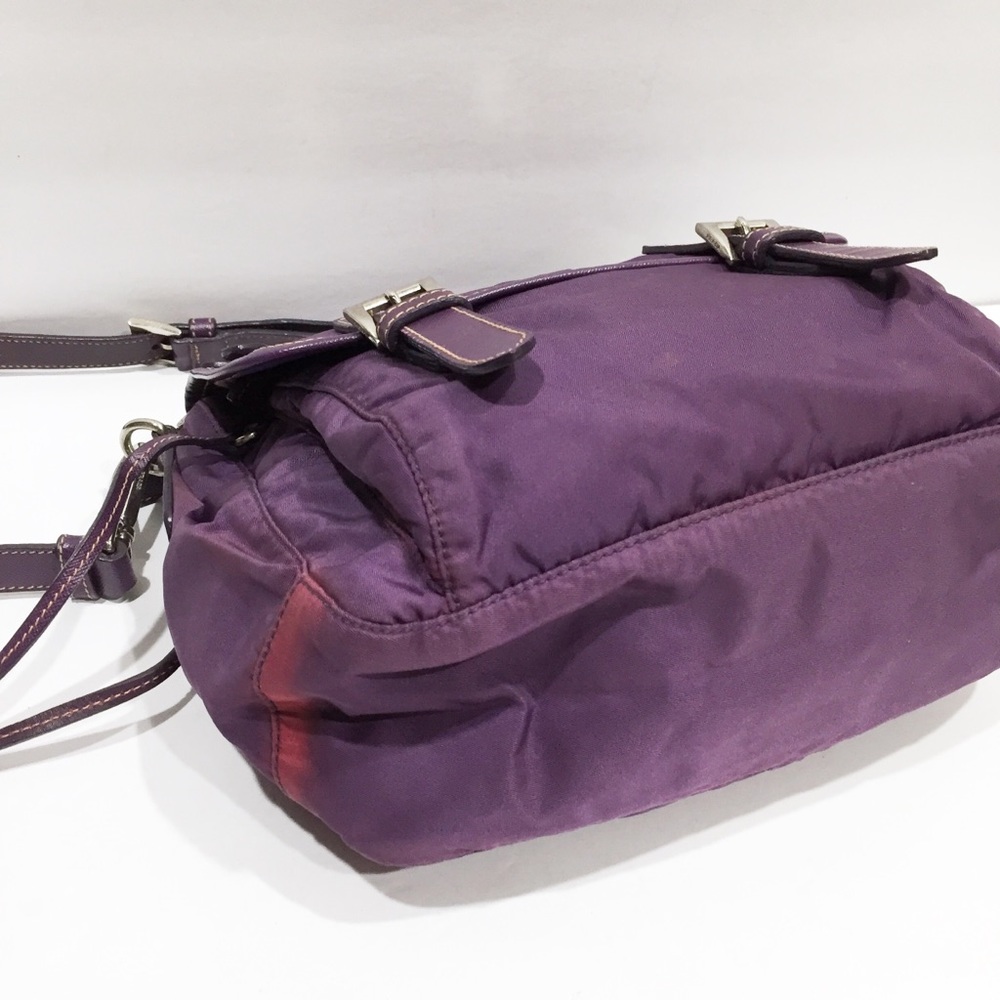 ❤️SOLD❤️Prada purple Tessuto nylon crossbody bag - Picture 4 of 11